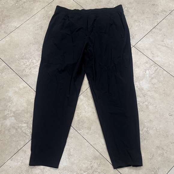lululemon athletica Men's Black Joggers - Picture 1 of 5